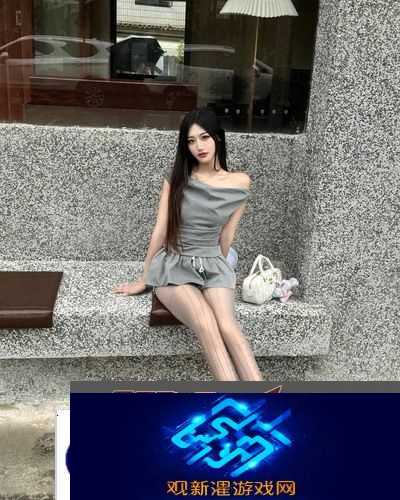 少女偷偷在线观看免费播放电视剧:在卧室里追剧,感受青春的悸动与幻想!