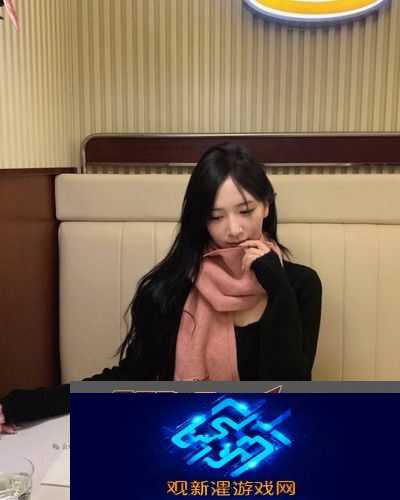 瞒着老公加班的HR中字